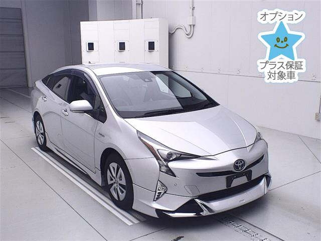 TOYOTA PRIUS 2018