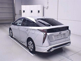 TOYOTA PRIUS 2018