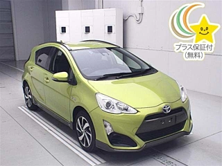 TOYOTA AQUA 2016