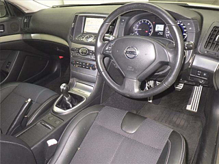 NISSAN SKYLINE 2010