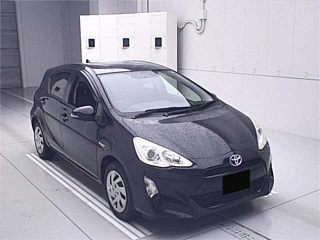 TOYOTA AQUA 2015