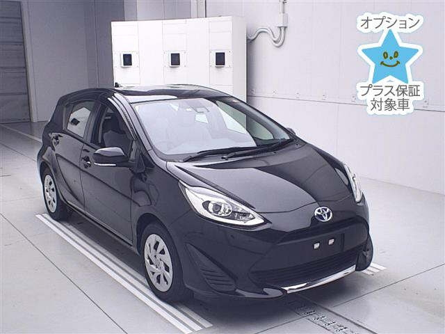 TOYOTA AQUA 2021
