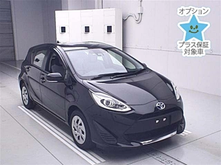 TOYOTA AQUA 2021