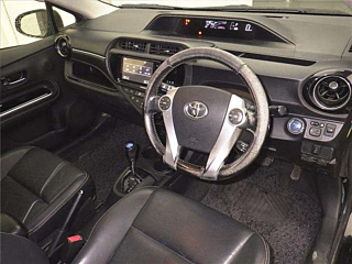 TOYOTA AQUA 2015