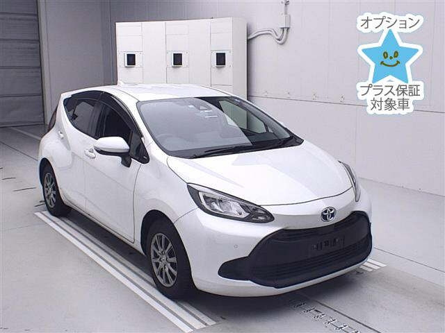 TOYOTA AQUA 2022