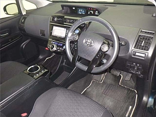 TOYOTA PRIUS ALPHA 2018