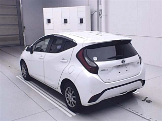 TOYOTA AQUA 2022