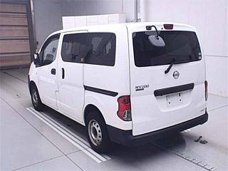 NISSAN NV200 2020