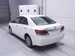TOYOTA PREMIO 2019