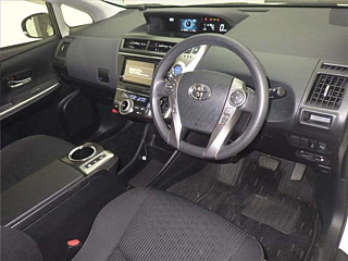 TOYOTA PRIUS ALPHA 2016