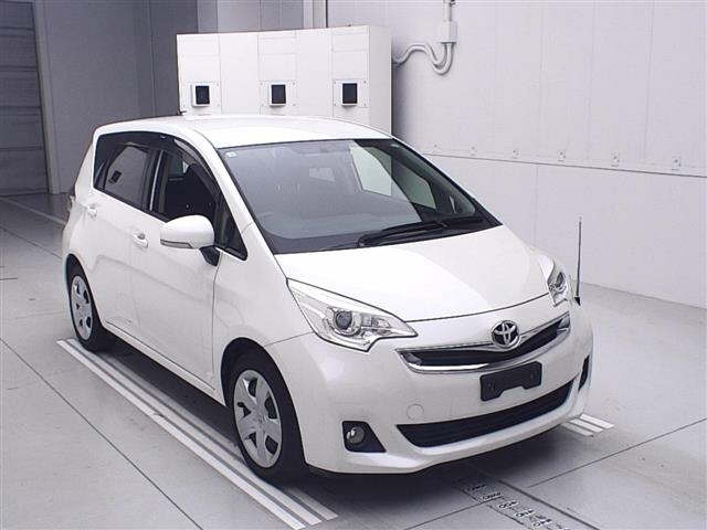 TOYOTA RACTIS 2016