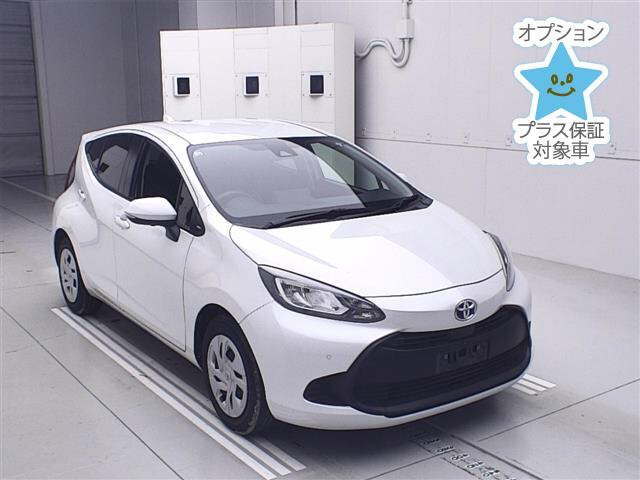 TOYOTA AQUA 2021