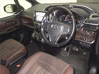 TOYOTA ESQUIRE 2017