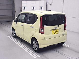 DAIHATSU MOVE 2015