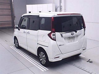 TOYOTA ROOMY 2020