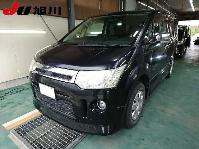 MITSUBISHI DELICA D5 2010