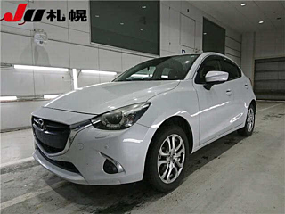 MAZDA DEMIO 2018