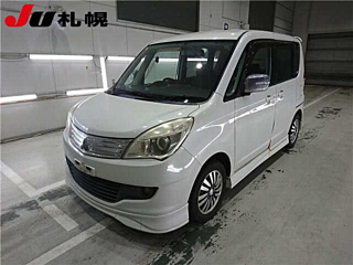 MITSUBISHI DELICA D2 2011