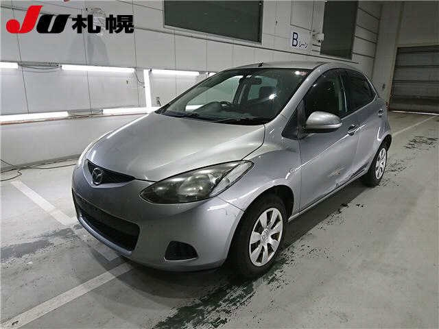 MAZDA DEMIO 2010