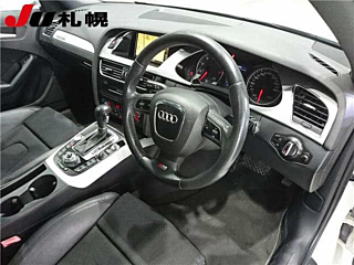 AUDI A4 2010