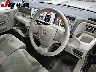 HONDA LIFE 2011