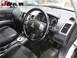 MITSUBISHI OUTLANDER 2010