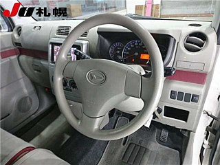 DAIHATSU MOVE CONTE 2010