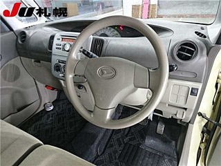 DAIHATSU TANTO 2008