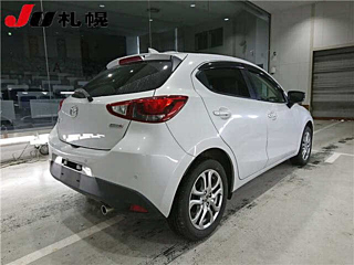 MAZDA DEMIO 2018