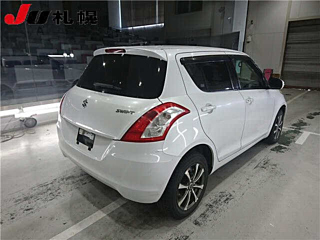 SUZUKI SWIFT 2010