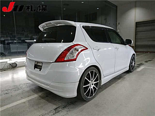 SUZUKI SWIFT 2012