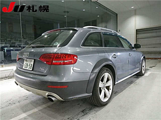 AUDI A4 2011