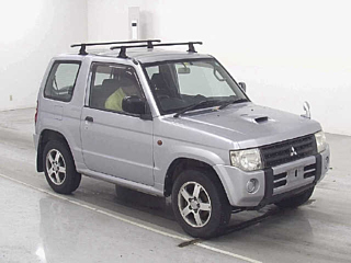 MITSUBISHI PAJERO MINI 2010