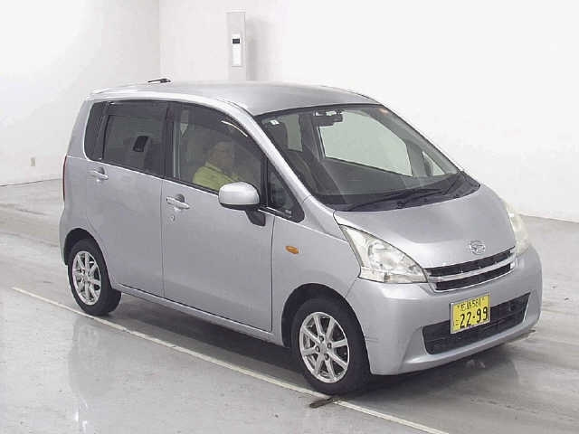 DAIHATSU MOVE 2011