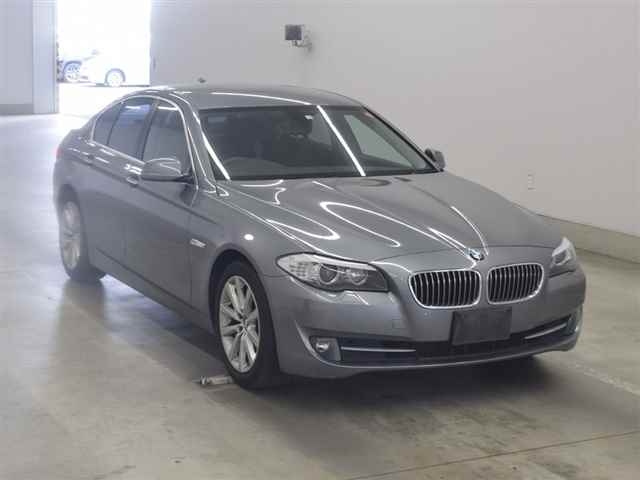 BMW 5 SERIES 2010