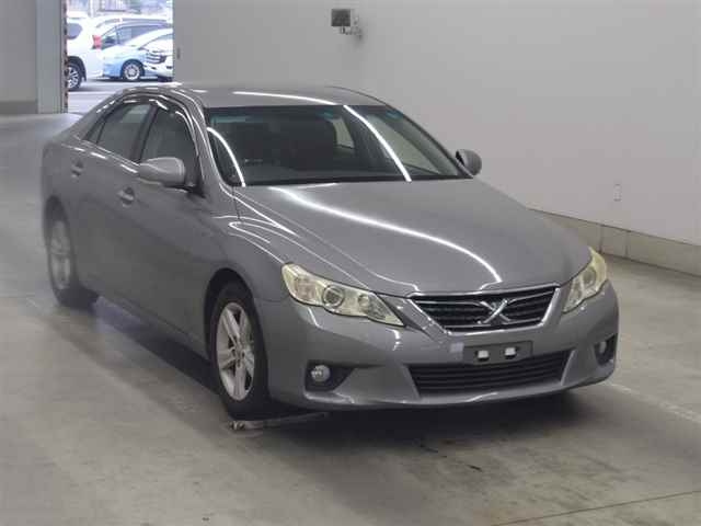 TOYOTA MARK X 2011