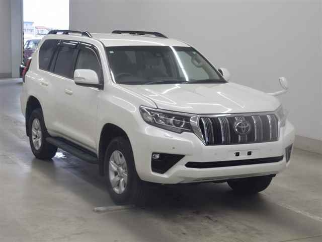 TOYOTA LAND CRUISER PRADO 2018