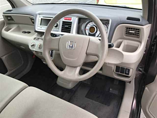 HONDA LIFE 2011