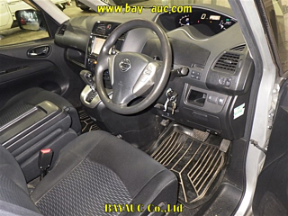 NISSAN SERENA 2011