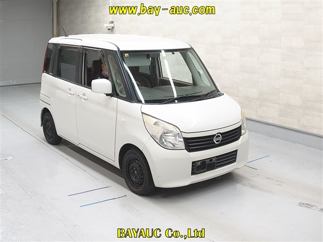 NISSAN ROOX 2012