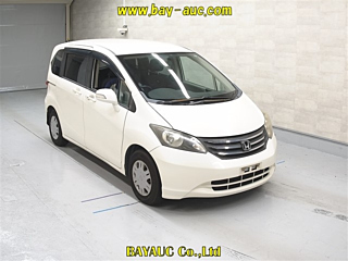 HONDA FREED 2010