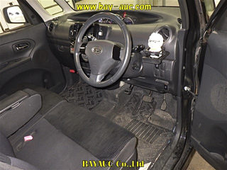 DAIHATSU TANTO 2011