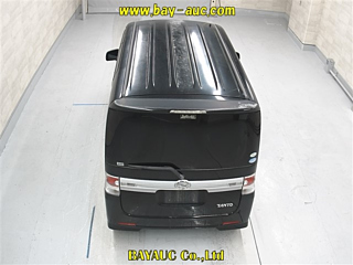 DAIHATSU TANTO 2011