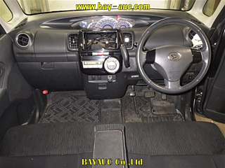 DAIHATSU TANTO 2011