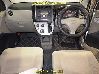 DAIHATSU MIRA 2010