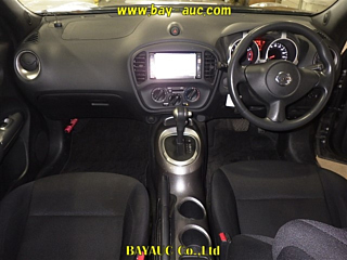 NISSAN JUKE 2010