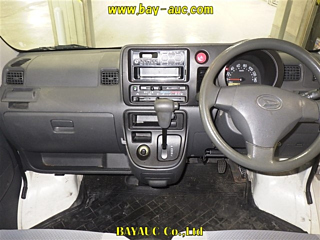 DAIHATSU HIJET VAN 2011
