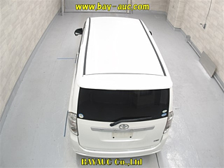 TOYOTA VOXY 2010