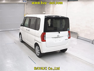 DAIHATSU TANTO 2015