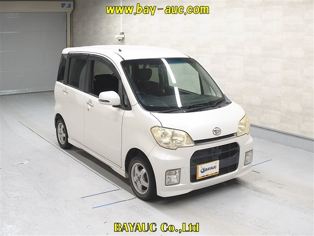 DAIHATSU TANTO EXE 2010